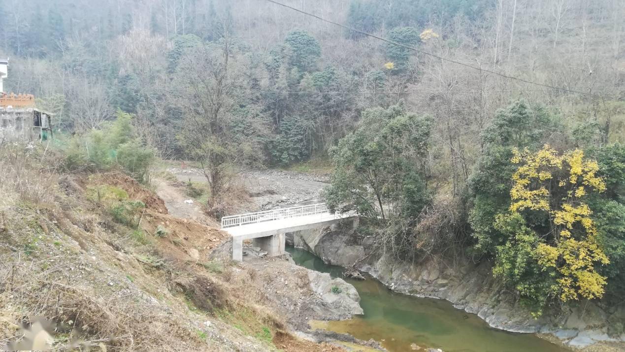 脱贫攻坚交大足迹交大人张飞参与扶贫让汝河村更加美好