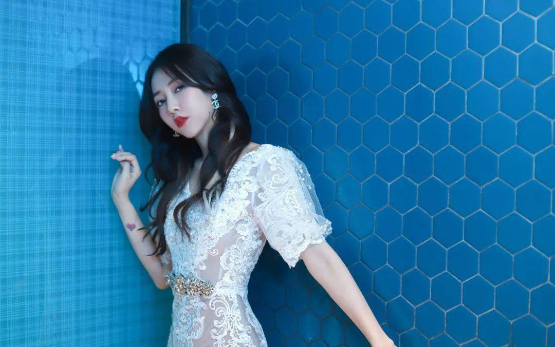 弦子与你共醉清风