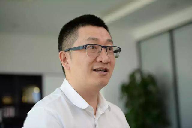 48岁的莲花资本创始人投资过乐视电视、UC、YY等。