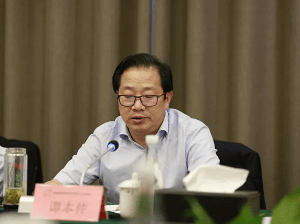 湖南一落马县委书记忏悔:我最后成了政治上的孤儿_谭本仲