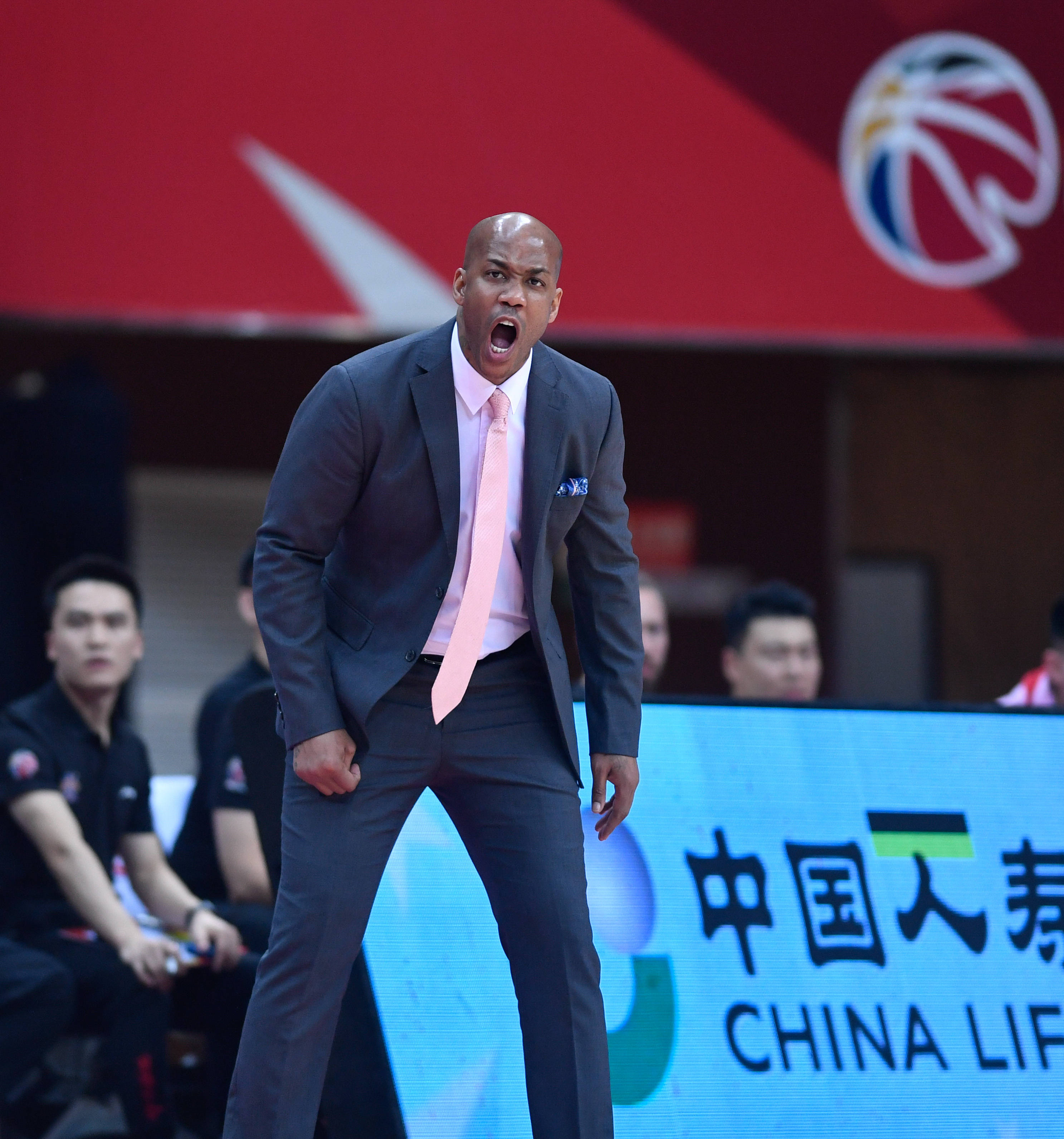 篮球——cba第四阶段北京紫禁勇士不敌山东西王