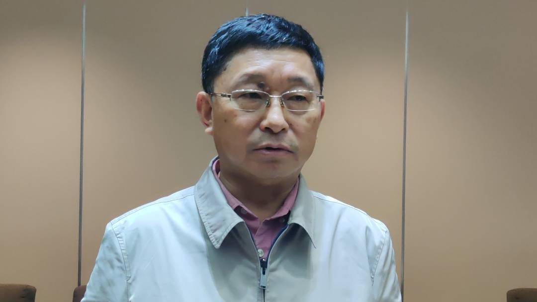 四川人艺话剧尘埃落定北京首演阿来现场点赞既有现实