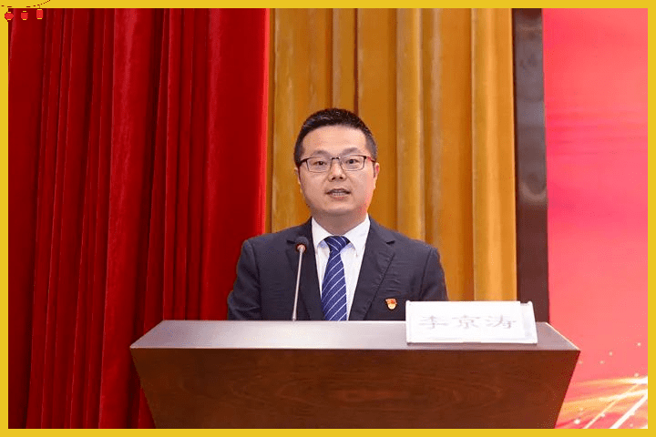 李京涛副院长宣读成立院中院文件周振国副院长主持揭牌仪式脑病医院