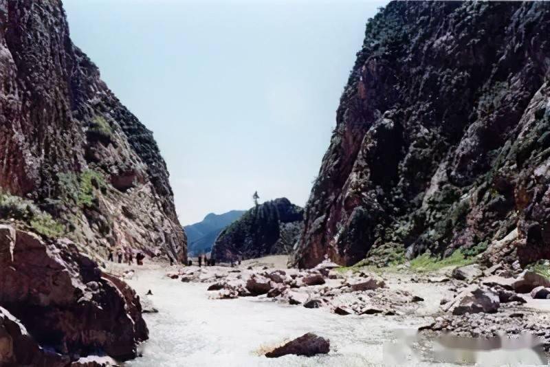 15c1ab4019cf44d0b12176cd124f6a43.jpeg