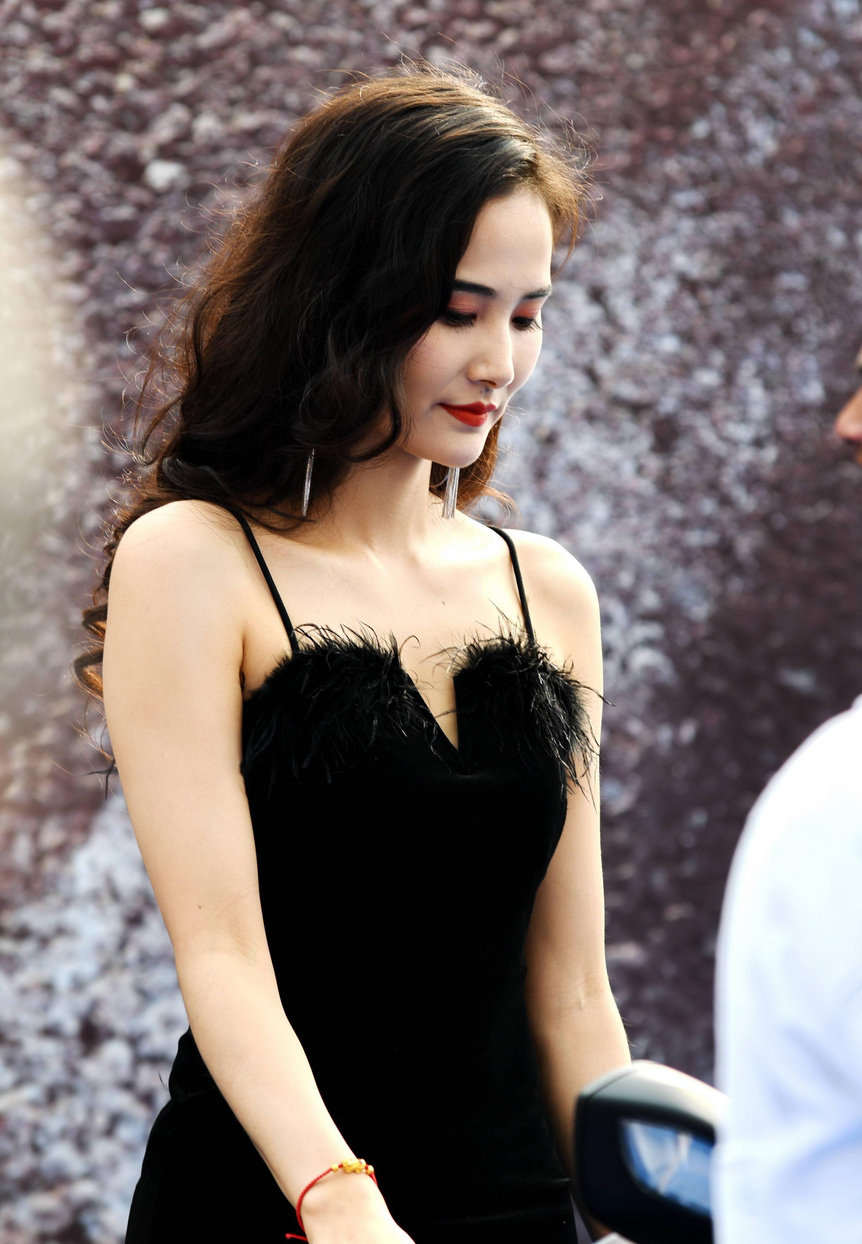 宝马摩托佛山千里驹服务中心开幕美女与豪车