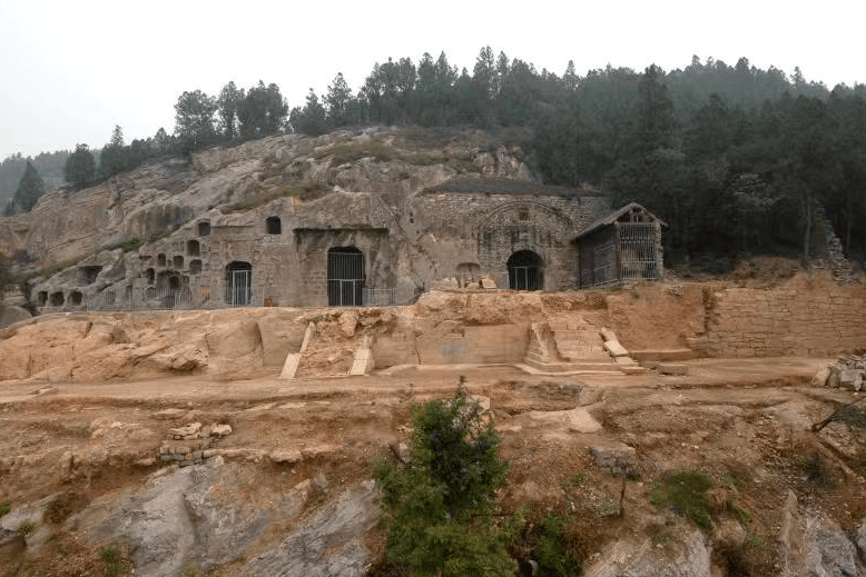 星龛奕奕翠微边一文带你回到奉先寺与擂鼓台考古现场