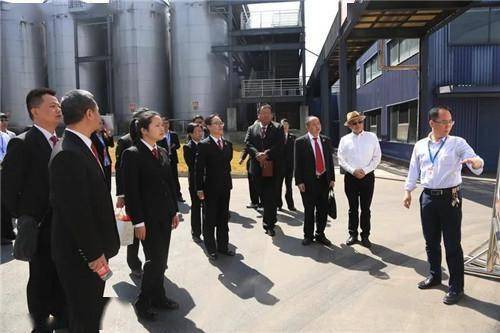 凉山中院开展送法进企业普法宣传活动