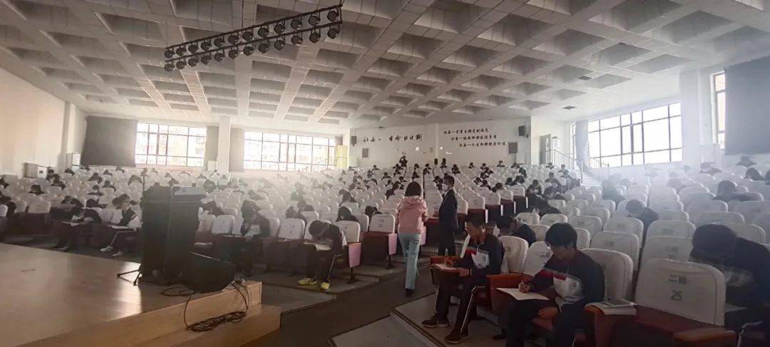 大连开发区小学排名_大连开发区港西小学(2)