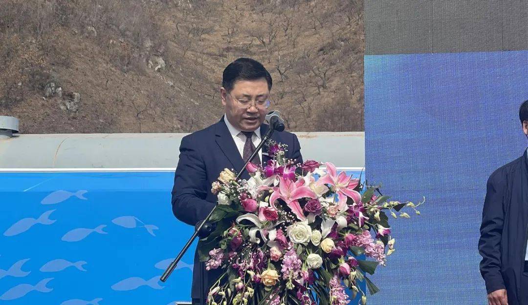 辽宁省(宽甸)首届鸭绿江开江鱼节启动仪式在长甸镇上河口火车站广场