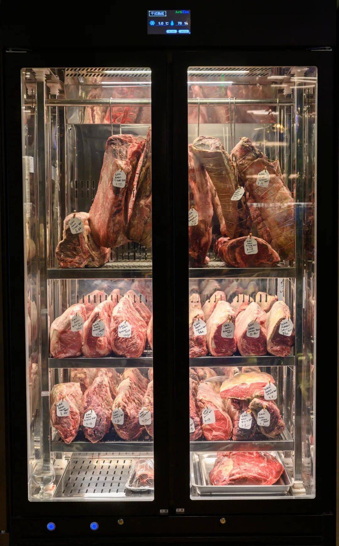 巴菲特挚爱的熟成牛排吃不起?温州新晋亲民熟成牛扒坊!