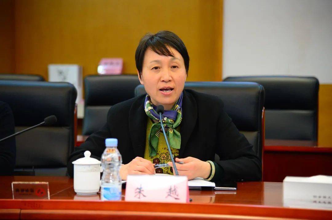 签约仪式上,陈冬发镇长表示,梅陇镇将全面落实合作办学协议,合理配置