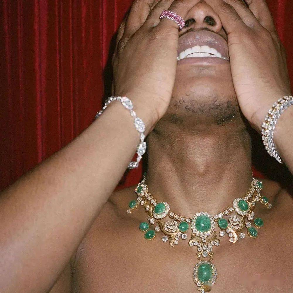 ���������Դ��ȶ�˹����鳬��������12��Ʒ�Ƶ��鱦�� ...