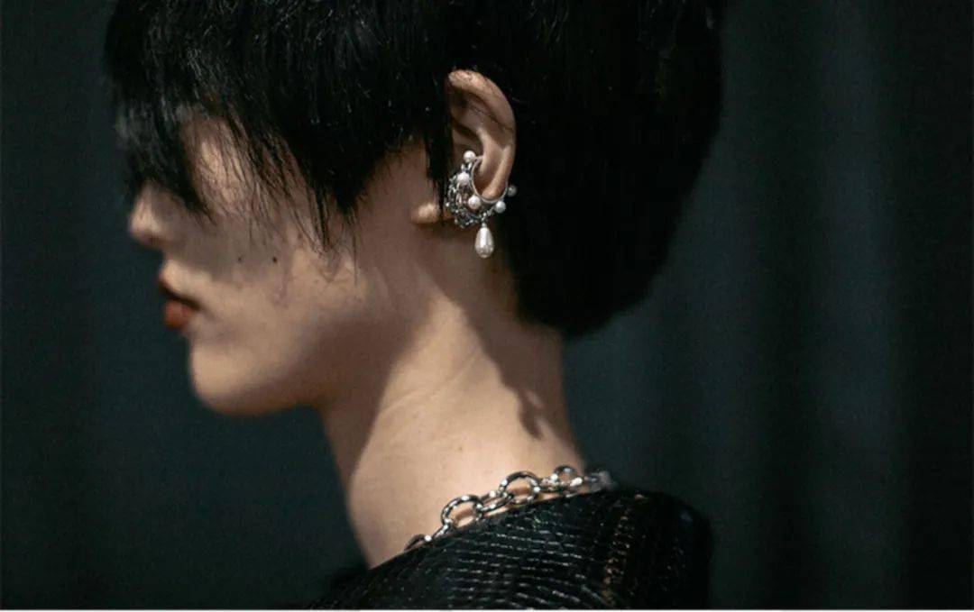 什么是高级欲望 dc9a91b3517246ecbea0c9c47cfb702d.jpeg