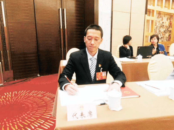 黄文生:人大代表为人民 永葆斗志退伍兵_工作