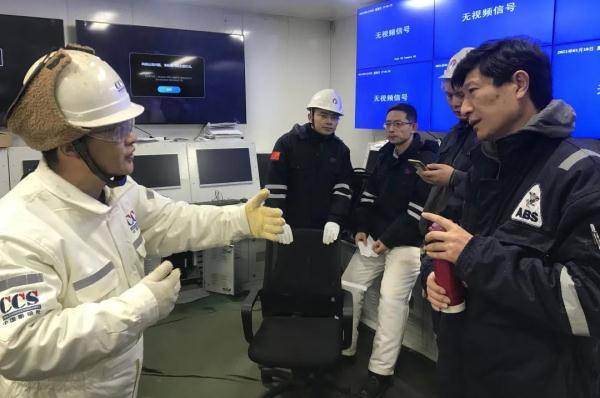 精度|他是“深海一号”的主任验船师