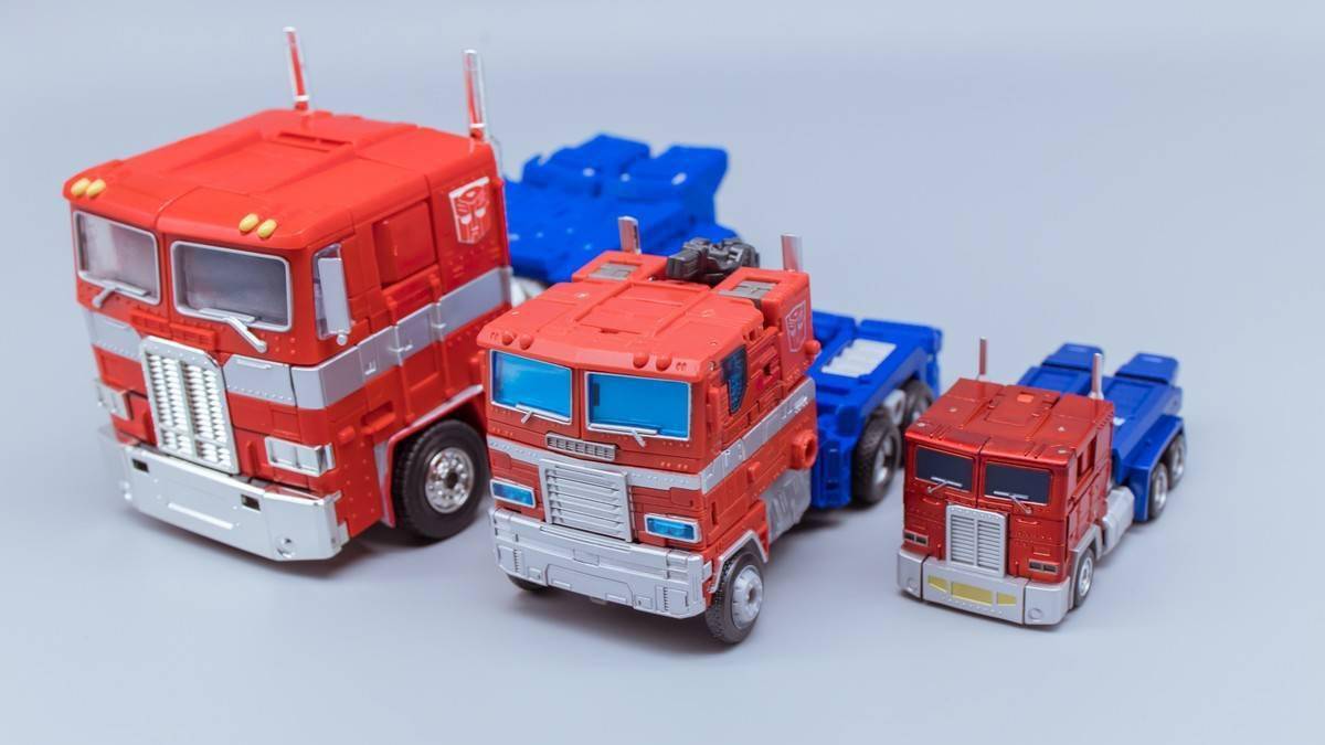 78民间测评:金属色小比例擎天柱 魔方ms-b18x_变形