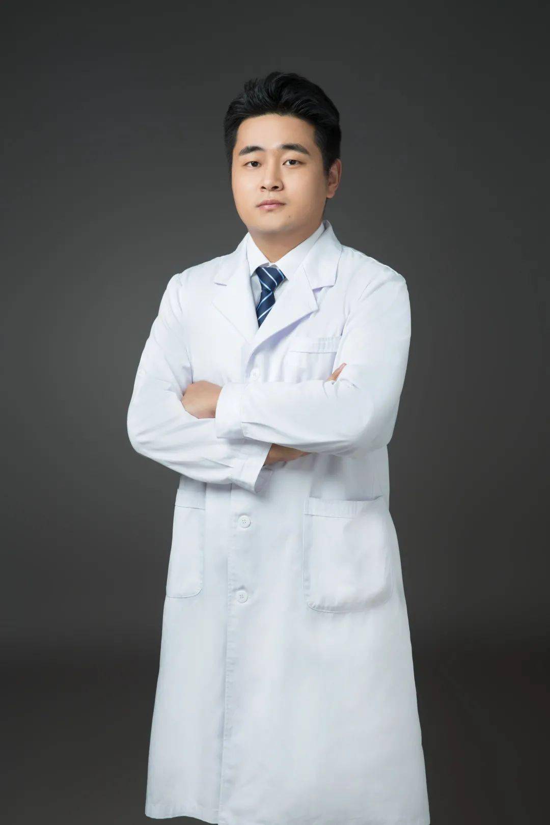 广州医科大学附属第一医院周承志团队气管腺样囊性癌的肿瘤免疫微环境