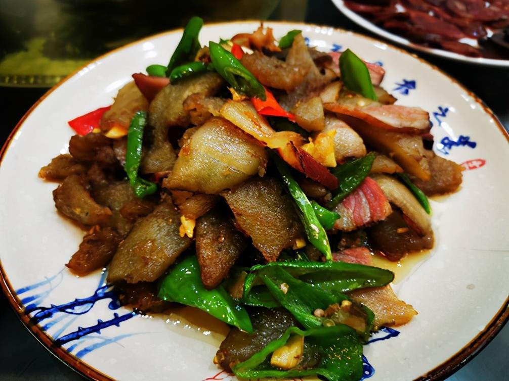 城口老腊肉 王敏 摄无美景不享受,无美食不言欢.