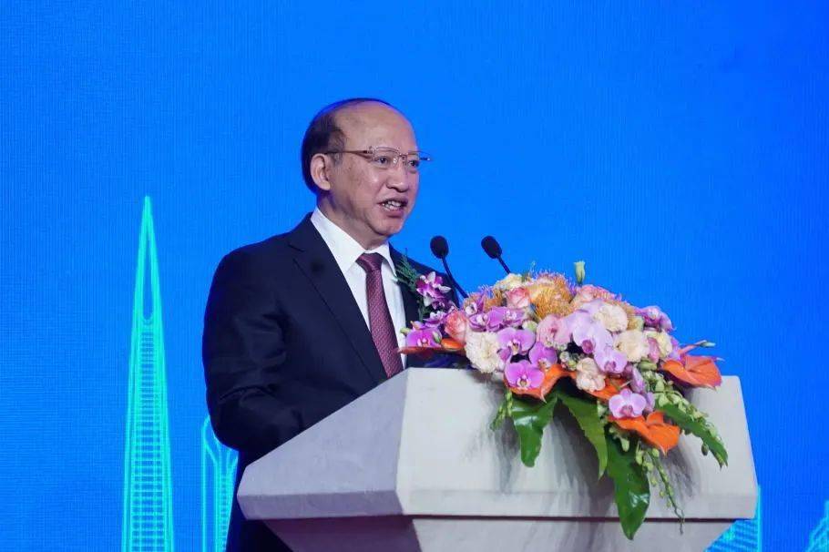 中国工程院副院长,中国工程院院士何华武在吴文俊人工智能科学技术奖