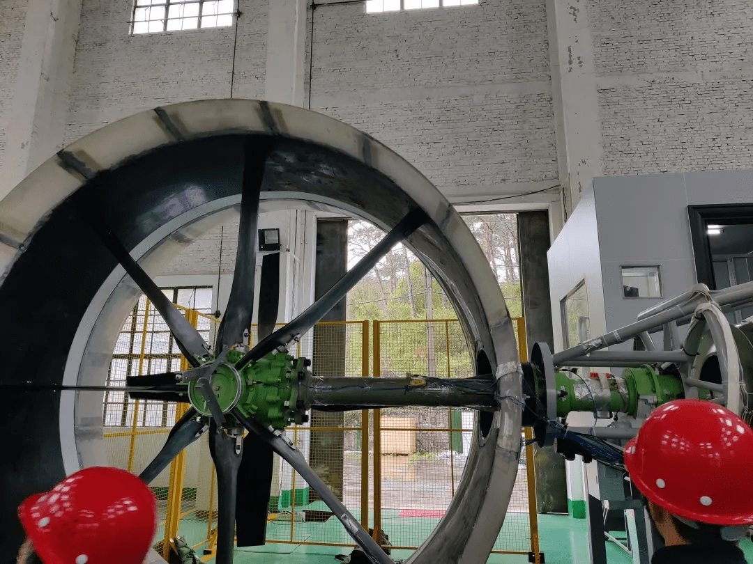 我国民用载人飞艇as700动力台架试验取得阶段性成果