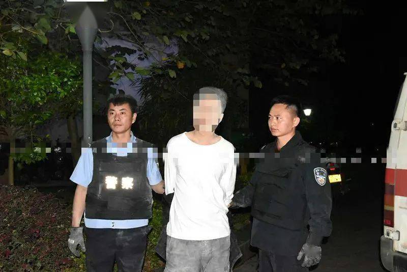 爱到发疯玉林男子为挽回前女友拿着刀爬上29楼以死相逼你不爱我我自杀