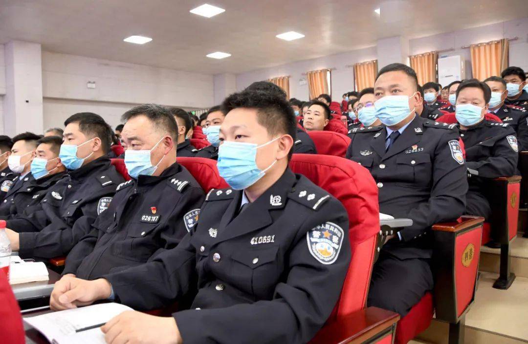 县政法队伍教育整顿学习教育环节总结交流暨查纠整改环节动员部署会