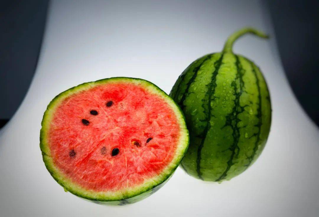 爽能削皮吃的手撕西瓜来了