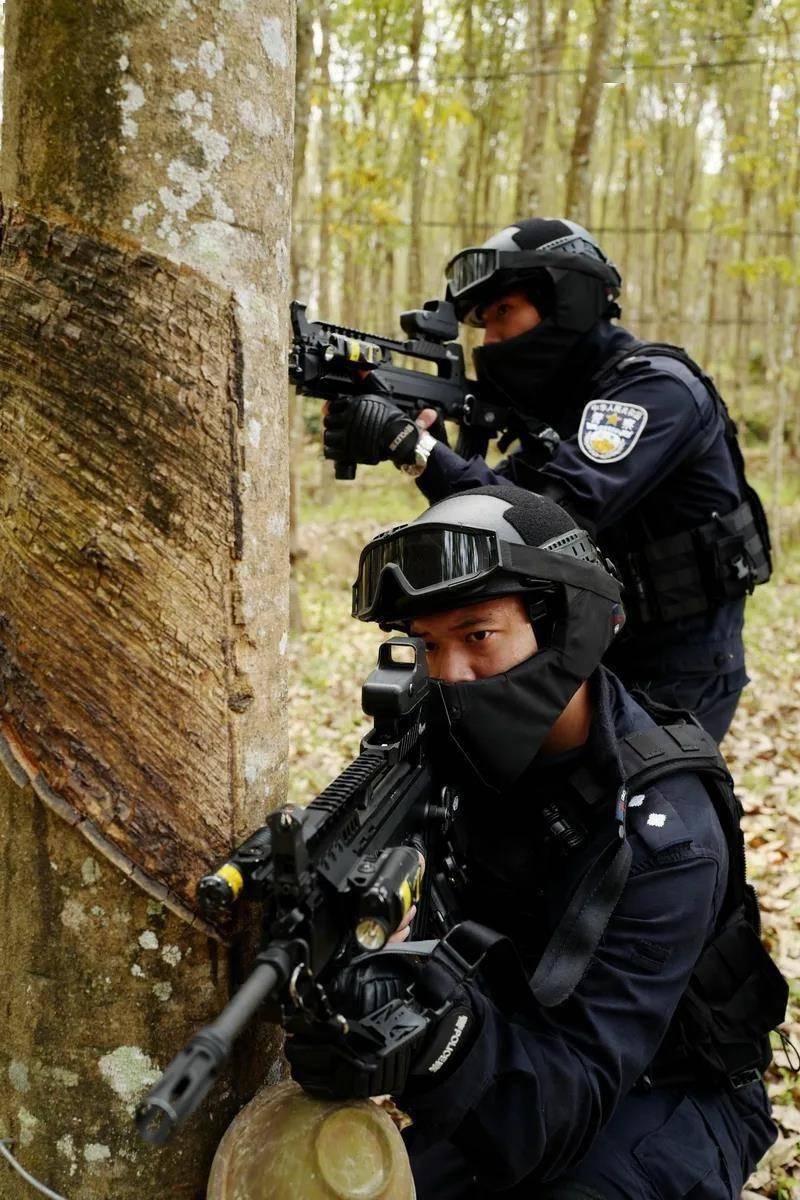 铁血斗志护国门——西双版纳边境管理支队边境特战小分队