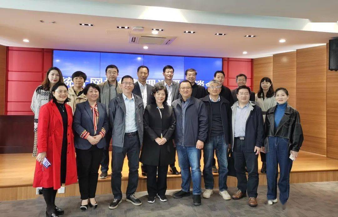 国家统计局设管司一级巡视员龙玲一行莅临西湖区调研