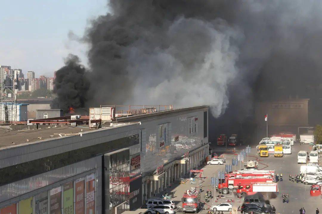 北京某储能电站着火两名消防员牺牲