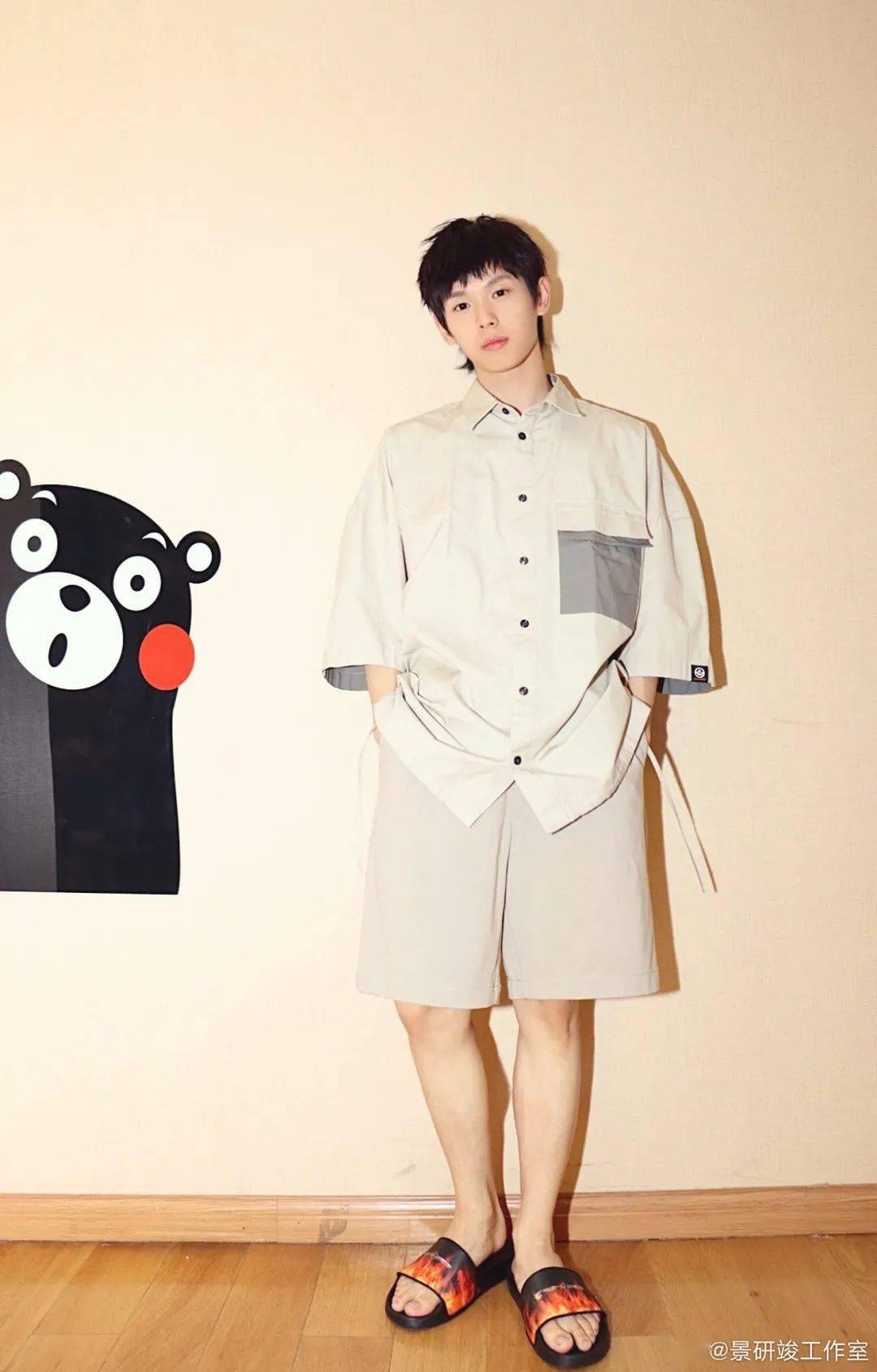 张嘉元——hoka one one ora recovery slide于朦胧——lanvin nylon