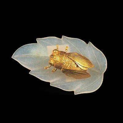 南京博物馆的镇馆之宝——金蝉玉叶饰件_搜狐网