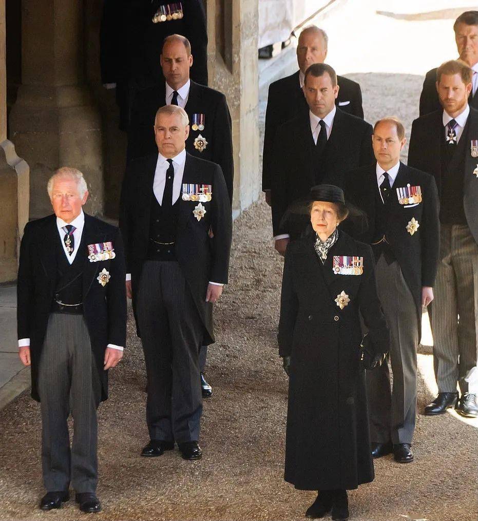 菲利普亲王葬礼爱恨别离终有时子子孙孙老作死