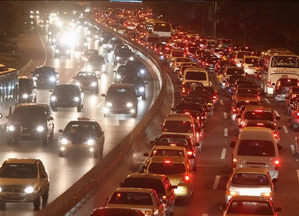 拥堵排行_中国城市拥堵排名,重庆蝉联堵王,青岛成都拥堵加剧,太原畅通