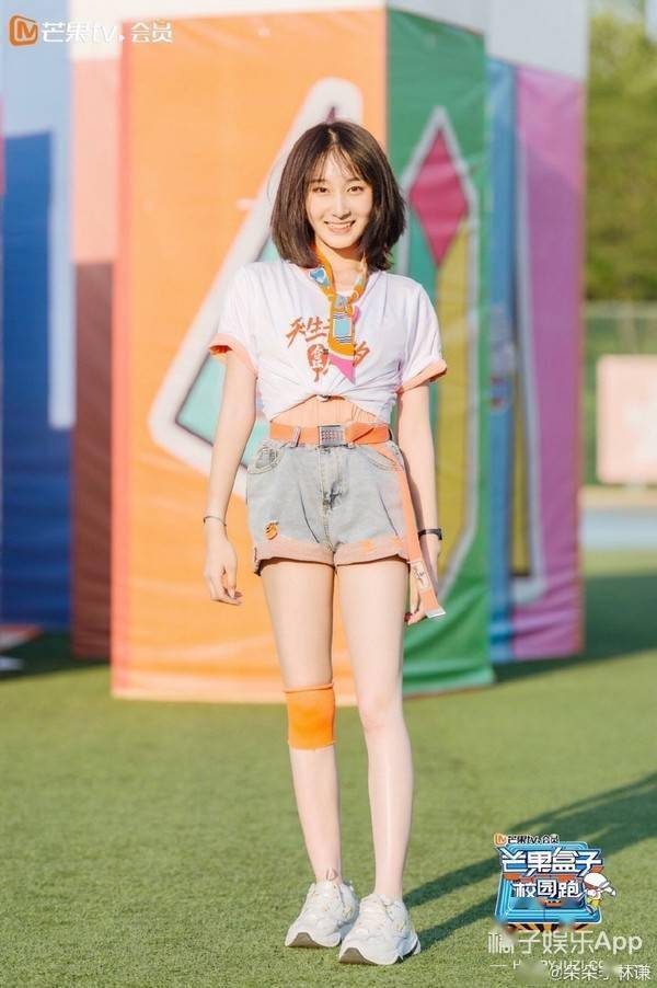 这就是娱乐圈下代小花的颜值?靠脸抢占了先机,伯乐却没有那么多