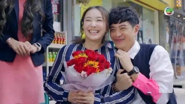 因一句话曾被彻底封杀!tvb当红小生感恩翻红更娶到老婆