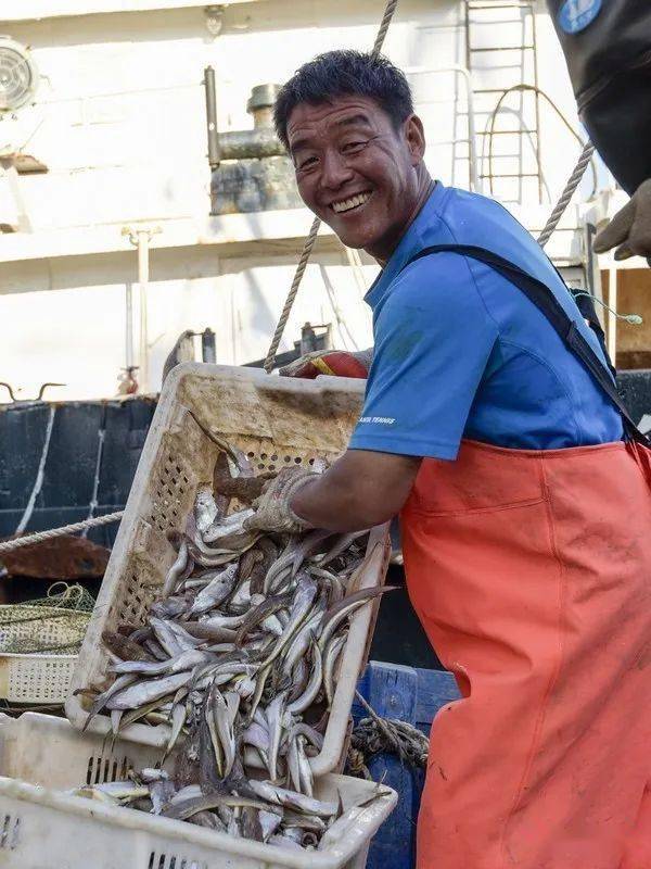 大海是渔民的财富;海岛是渔民的港