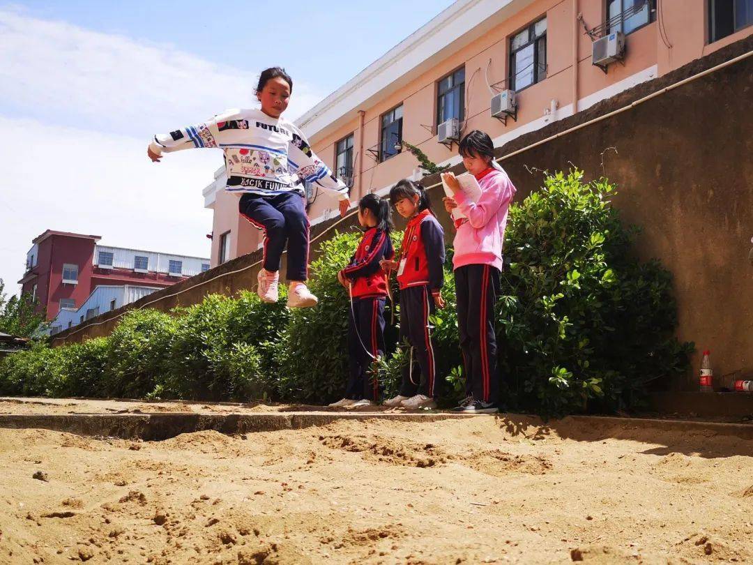 三北小学邀请浙江省特级教师来校讲座