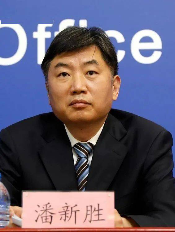 市知识产权局副局长,新闻发言人潘新胜:记者提问:2020年北京市成立了