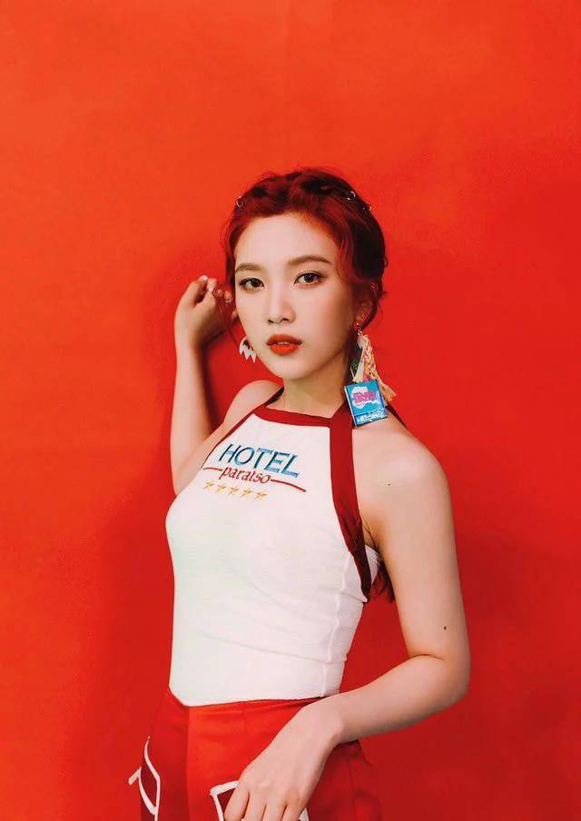 当时红发引起超高反响的朴秀荣