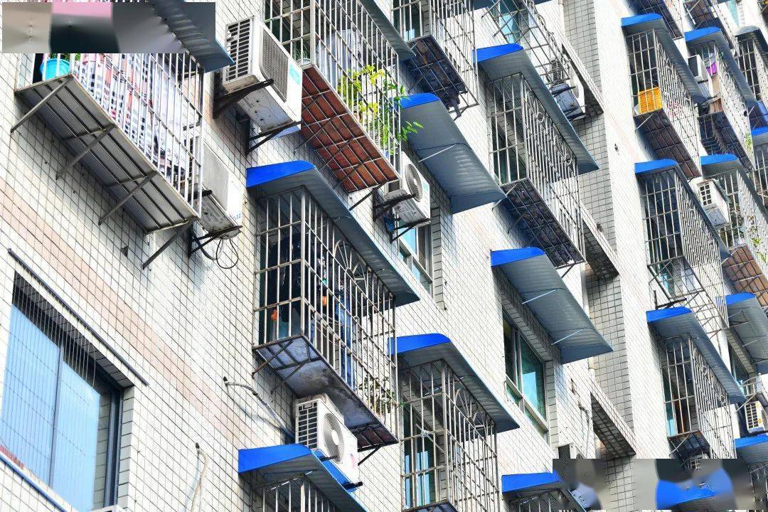 升级过后的防火雨棚.