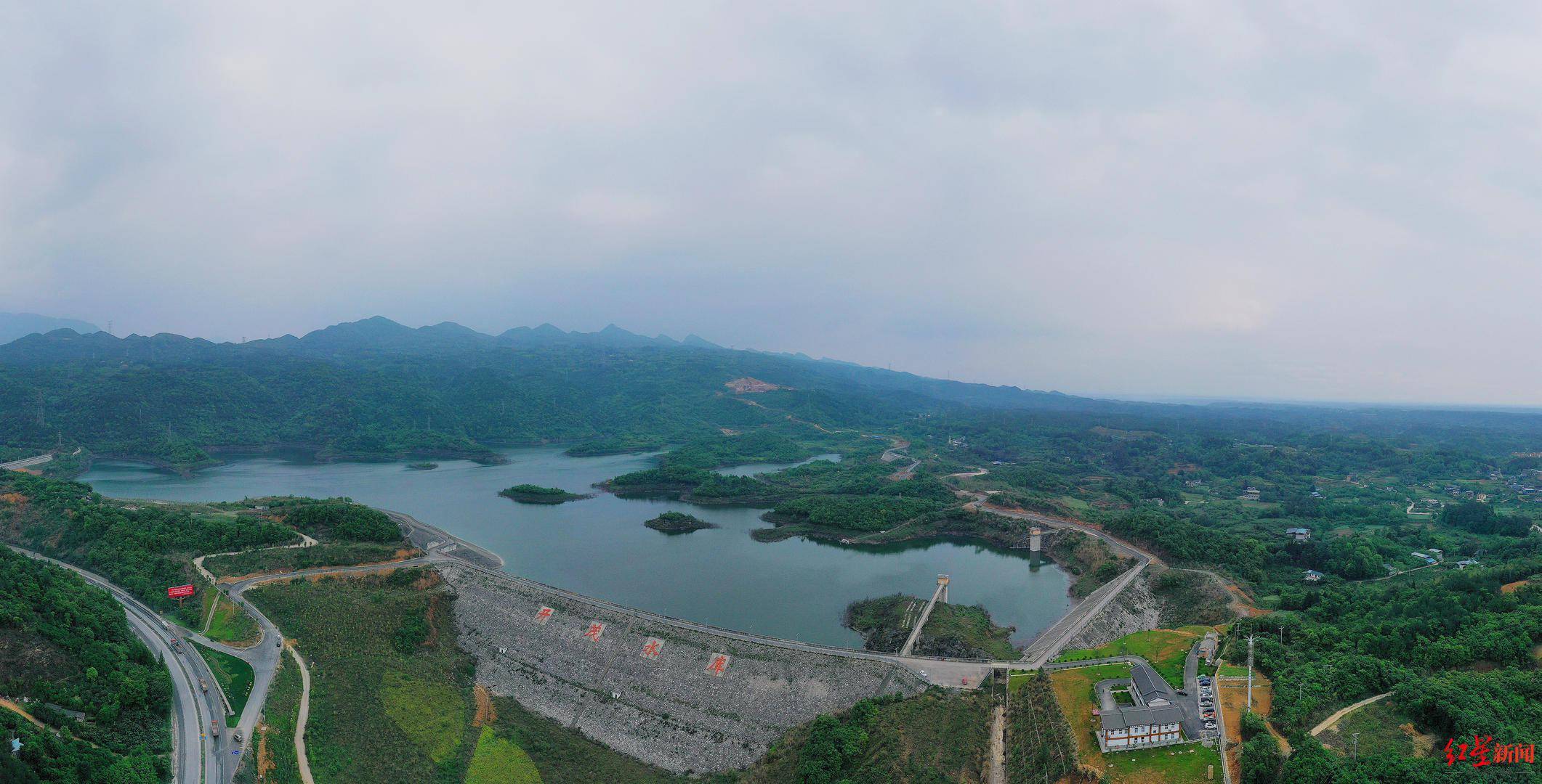 再造一个都江堰灌区 四川绵阳科技城第二水源地开茂水库下闸蓄水 工程
