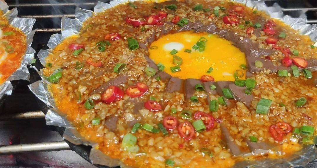 这家水煮鱼吃了就"上瘾",同安吃货圈集体失控!_铁板