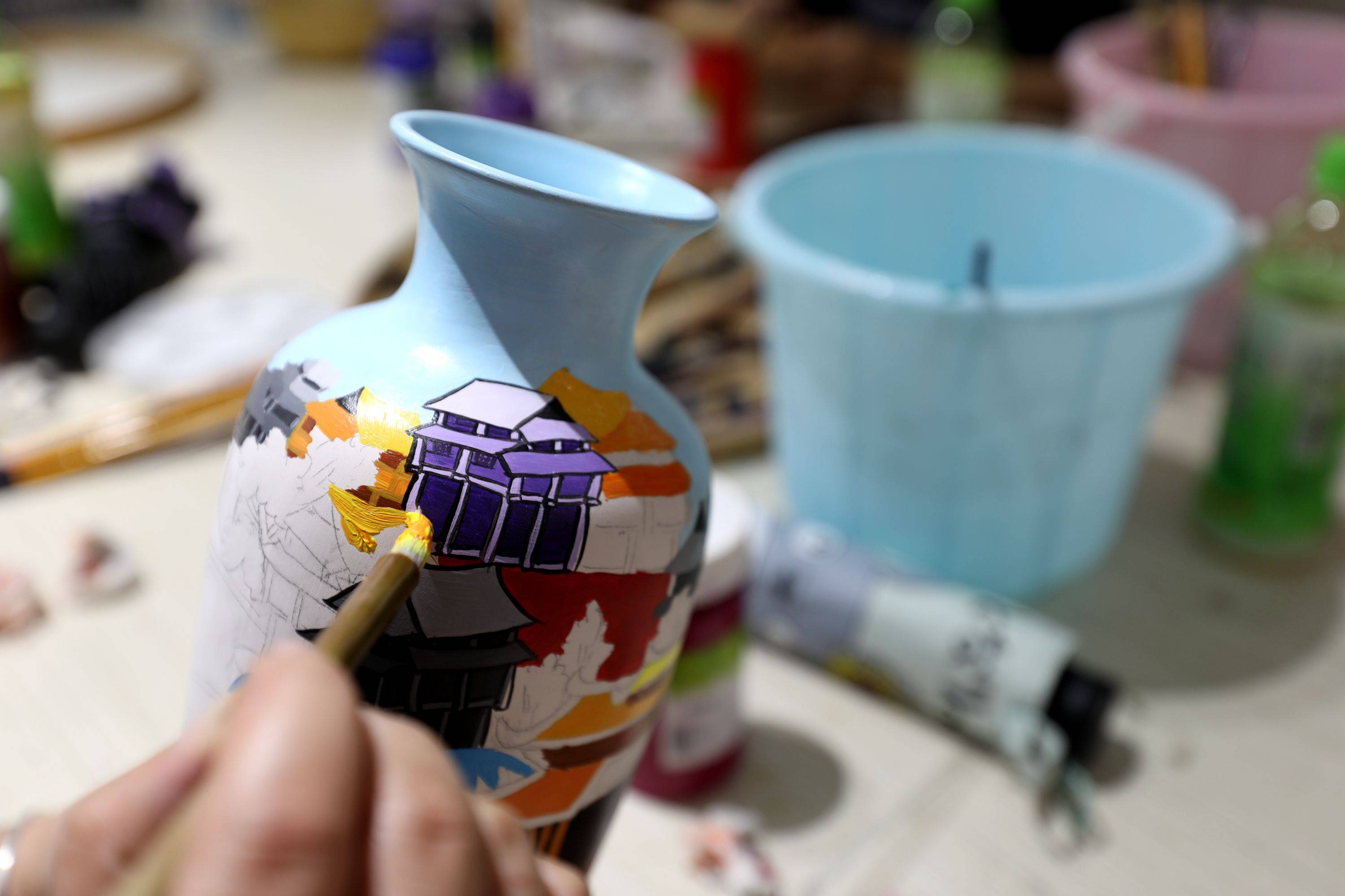 广西三江:侗画文创促增收