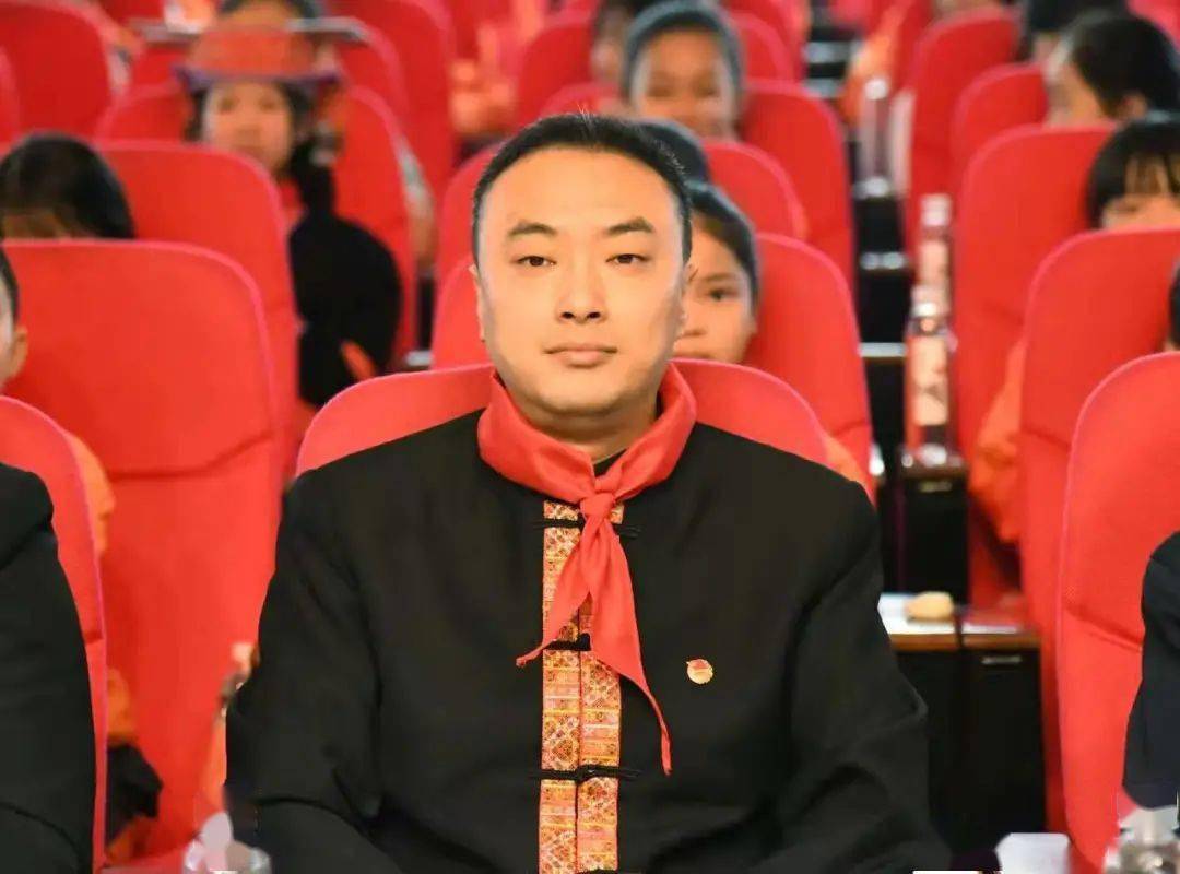 县人民政府副县长马峰为本次活动致辞并担任评委4月22日,共青团金秀