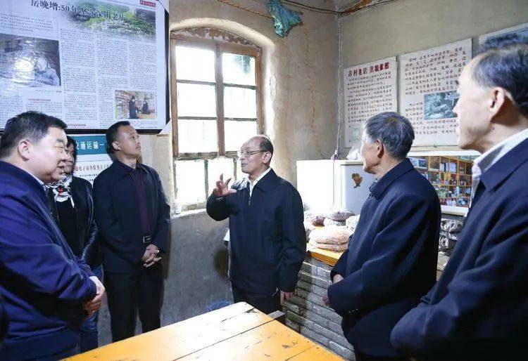 山西省供销合作社党组书记,理事会主任狄重阳,副市长郜双庆,平顺县委