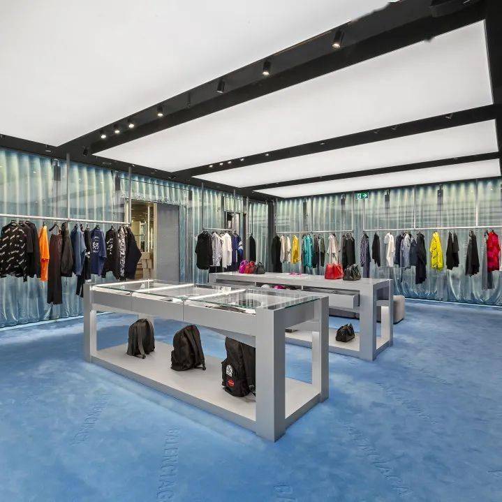 墨尔本collinsstreet的巴黎世家店面正在出售机会千载难逢投资圈沸腾