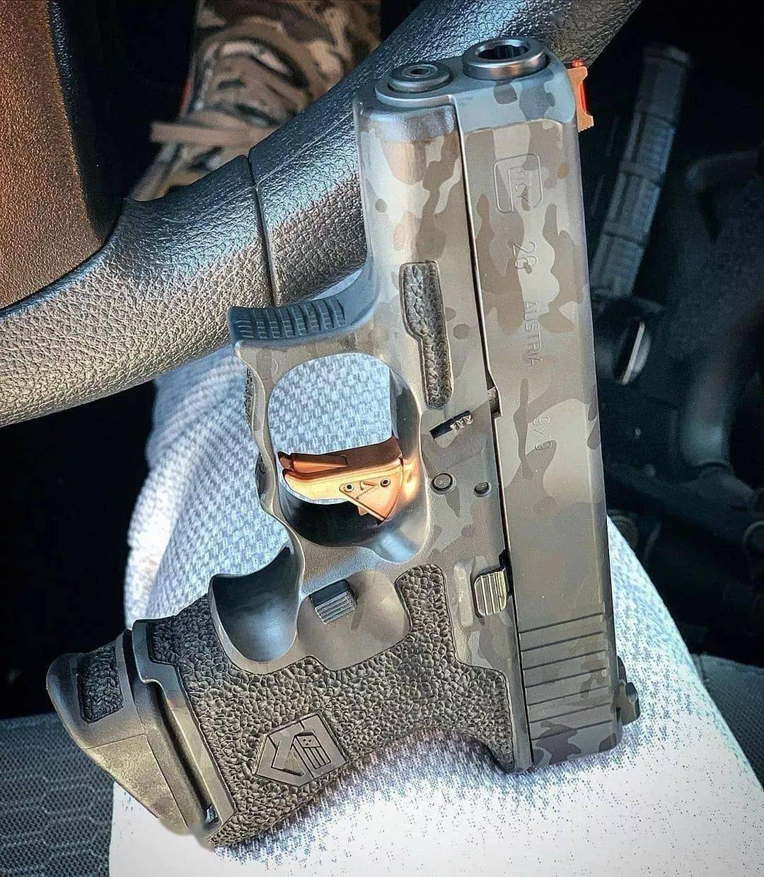 保命用的短腿小胖glock公司g26手枪图集