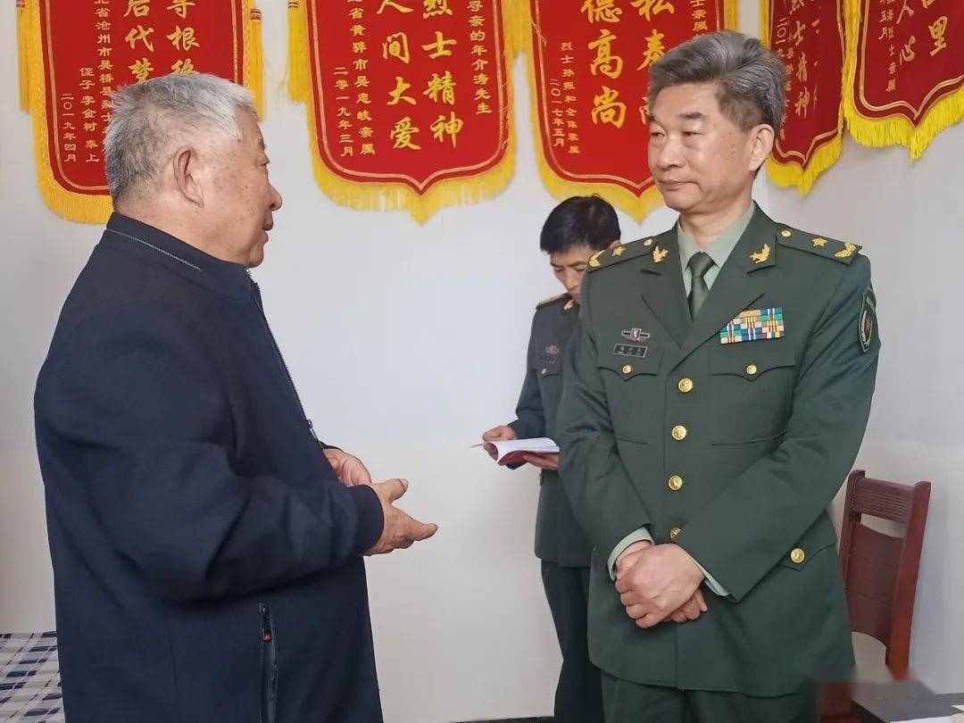 在龙亢镇新四军淮上行署纪念馆,杨学伦一行听取了场馆建设和史料发掘