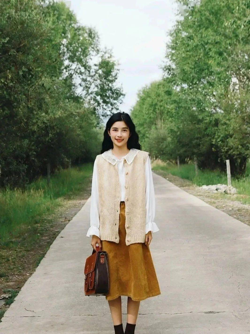 春天想要慵懒风?学会森系简单穿搭,清新脱俗文艺范儿